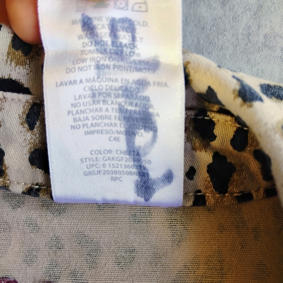 365 Kids Hello Kitty Leopard Print Lightweight Jacket Girls Size 5 - Picture 9 of 12